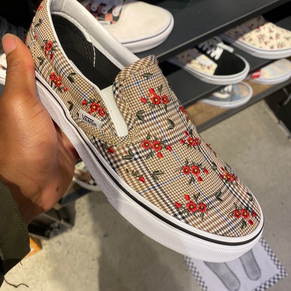 Meet your Posher, Joshua - Picture 1 of 1